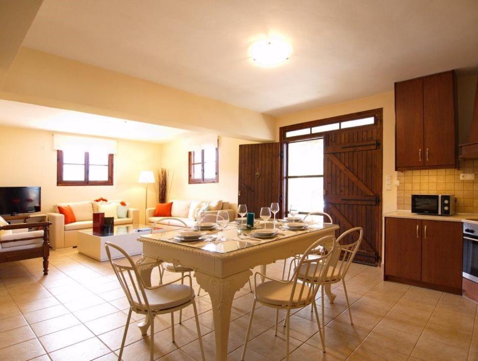 Villa Maragoudi Arménoi Extérieur photo
