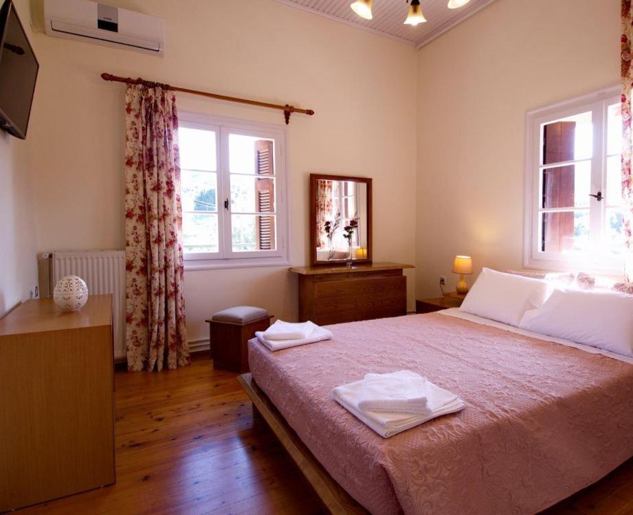 Villa Maragoudi Arménoi Extérieur photo